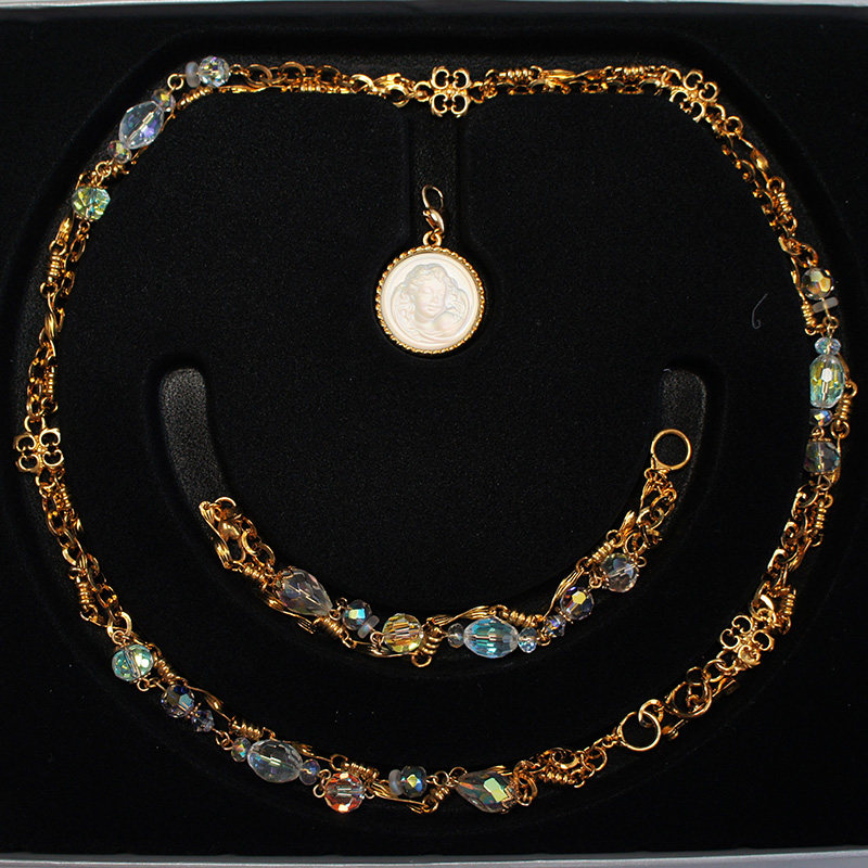 红叶题诗 全新带盒早期美国kirksfolly天使脸流苏项链手链套装