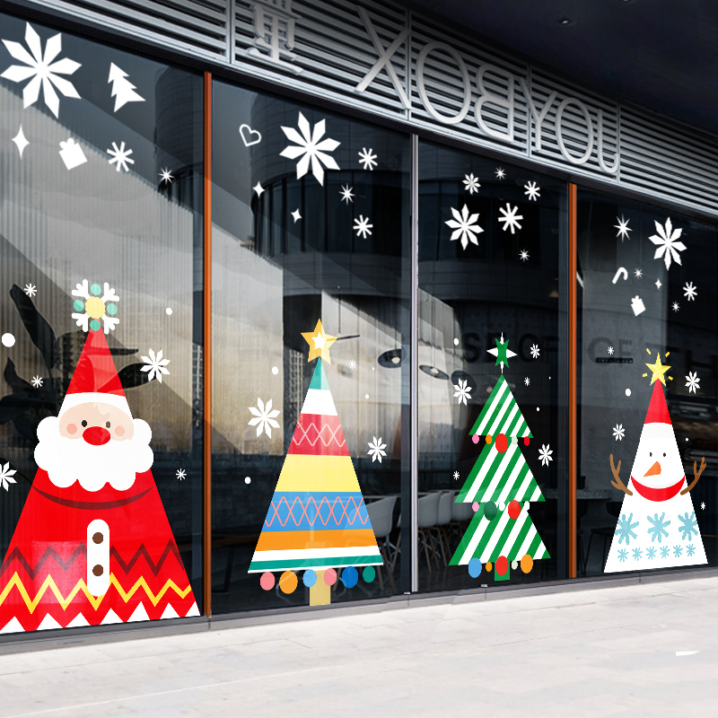 圣诞树装饰品窗户装扮氛围