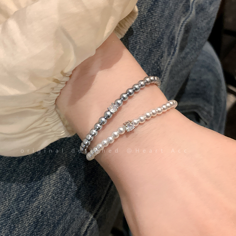 法式真多麻珍珠叠戴手链女时尚高级感百搭手串轻奢设计感手饰配饰