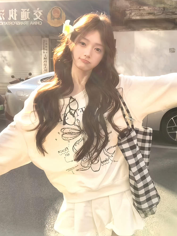 American Retro Sloping Shoulder Sweatshirt for Women, Autum Dance Shoes, Printed Long-Sleeved Sweet Ballet Style Loose Slimming Look Off-Shoulder Top