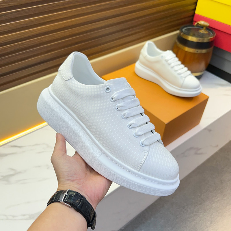 厚底增高小白鞋男士低帮运动休闲松糕鞋英伦百搭老爹鞋网红板鞋子
