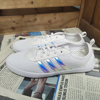 Adidas/阿迪达斯系带运动休闲鞋