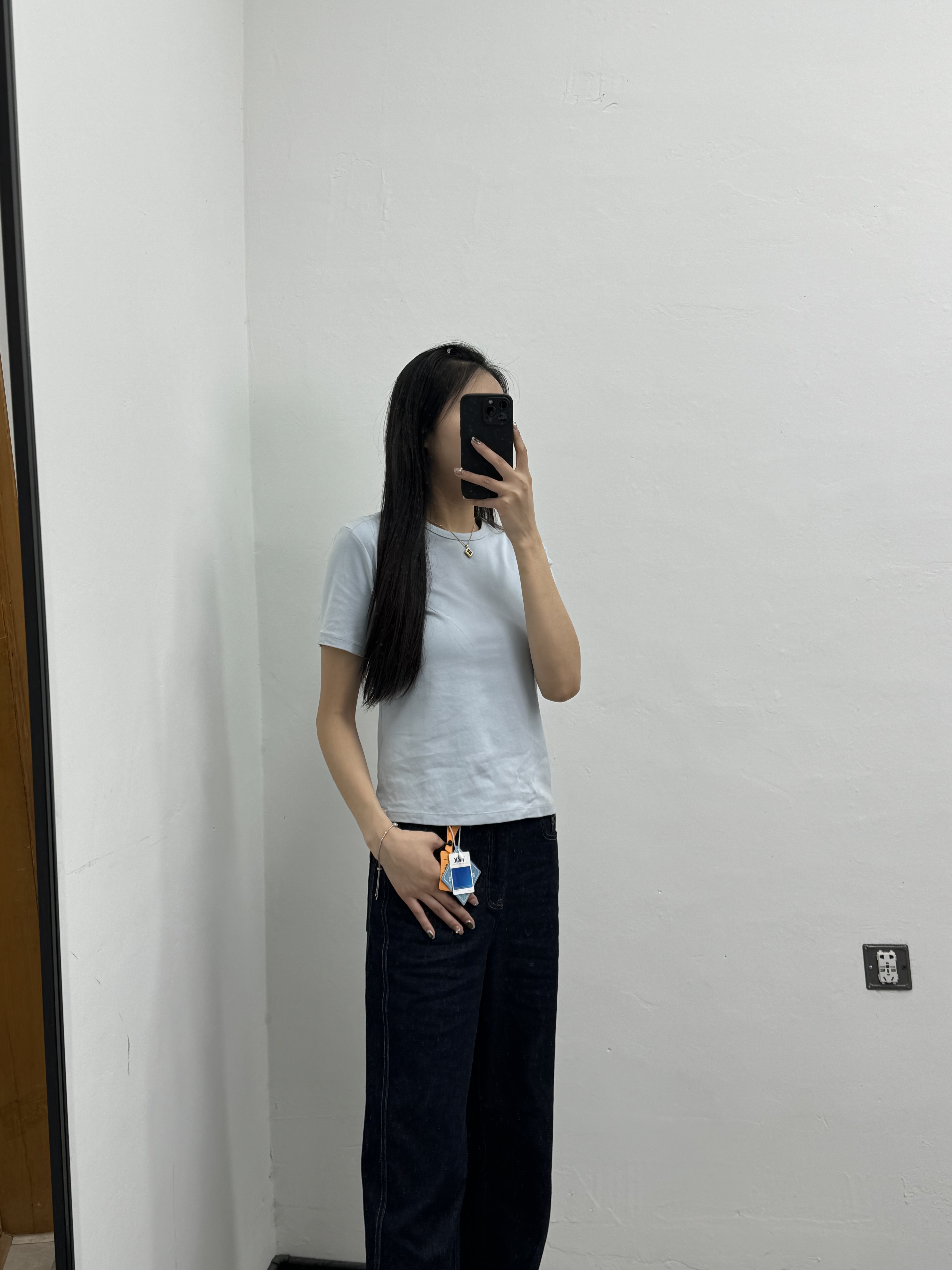 新款不掉色环保活性染复古弯刀牛仔镰刀裤女原色防褪色牛仔面料