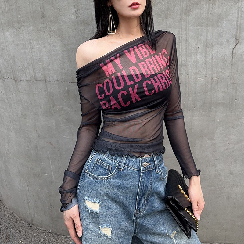 字母斜肩一字肩透视网纱上衣罩衫