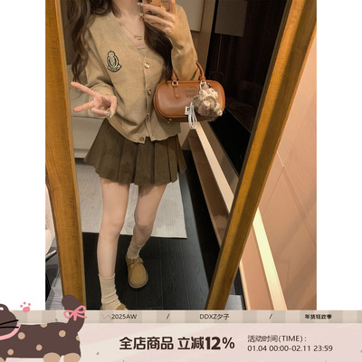 DDXZ夕子卡其色徽章刺绣针织衫