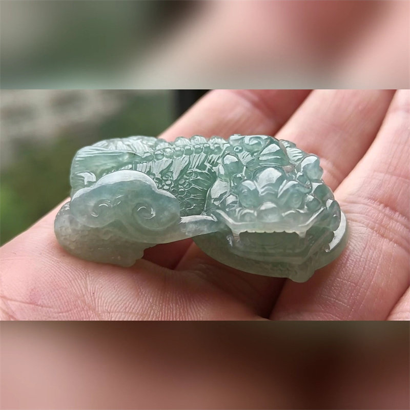 4024翡翠貔貅吊坠男女冰糯种高端玉石器霸王皮丘挂件天然A货