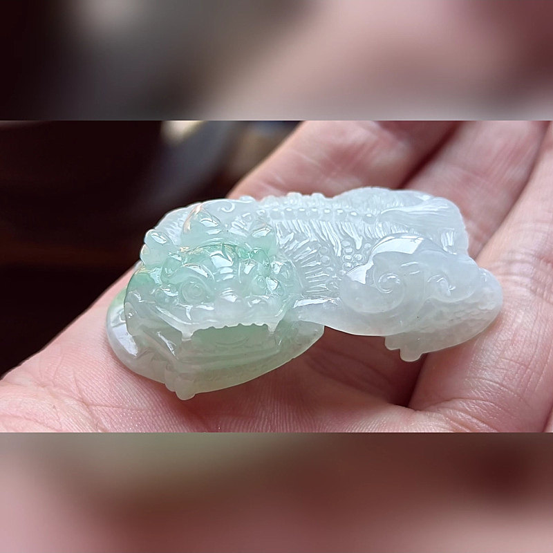 5711翡翠貔貅吊坠男女冰糯种高端玉石器霸王皮丘挂件天然A货招财