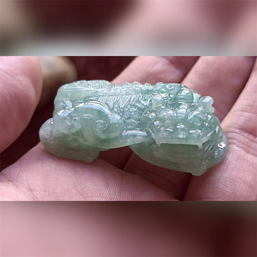 5609翡翠貔貅吊坠男女冰糯种高端玉石器霸王皮丘挂件天然A货