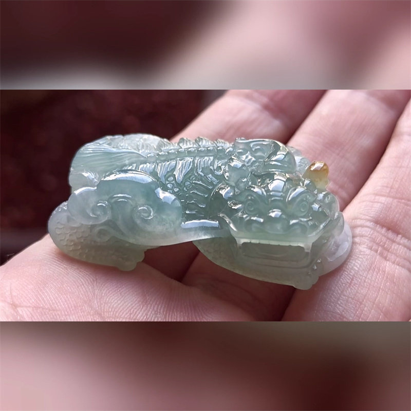 9612翡翠貔貅吊坠男女冰糯种高端玉石器霸王皮丘挂件天然A货