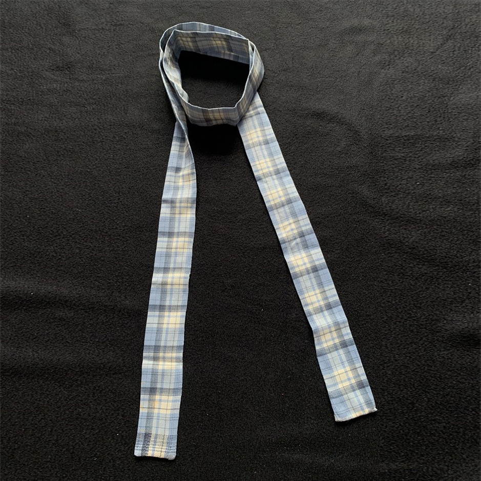 2025新款独特松弛感长条格子显白围巾男女秋季配饰窄版浅蓝色围脖
