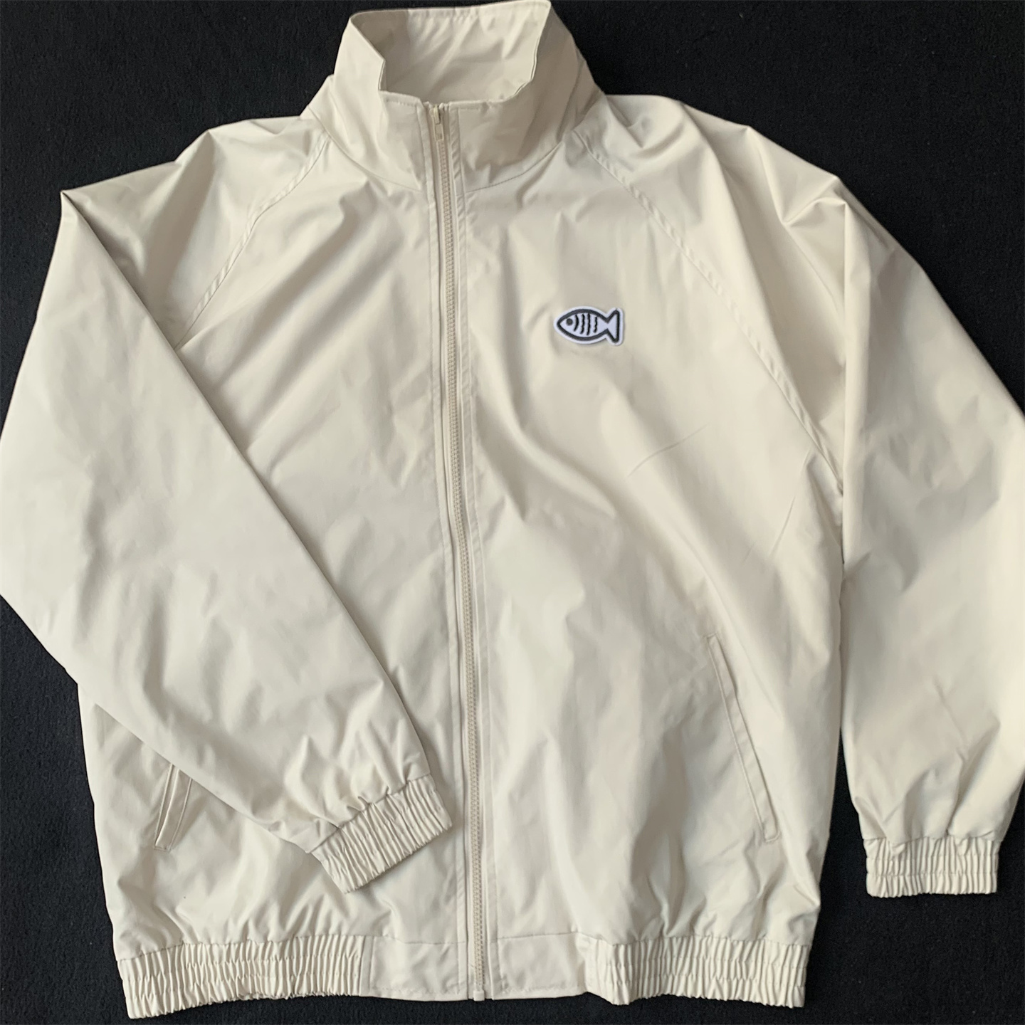 独特新款夹克外套男秋季纯色立领运动风衣女薄款简单气质宽松上衣