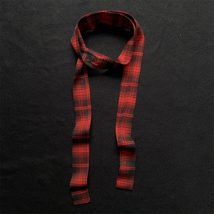 时尚百搭格子围巾女秋季休闲小围巾护颈长条窄版红色细围巾薄款