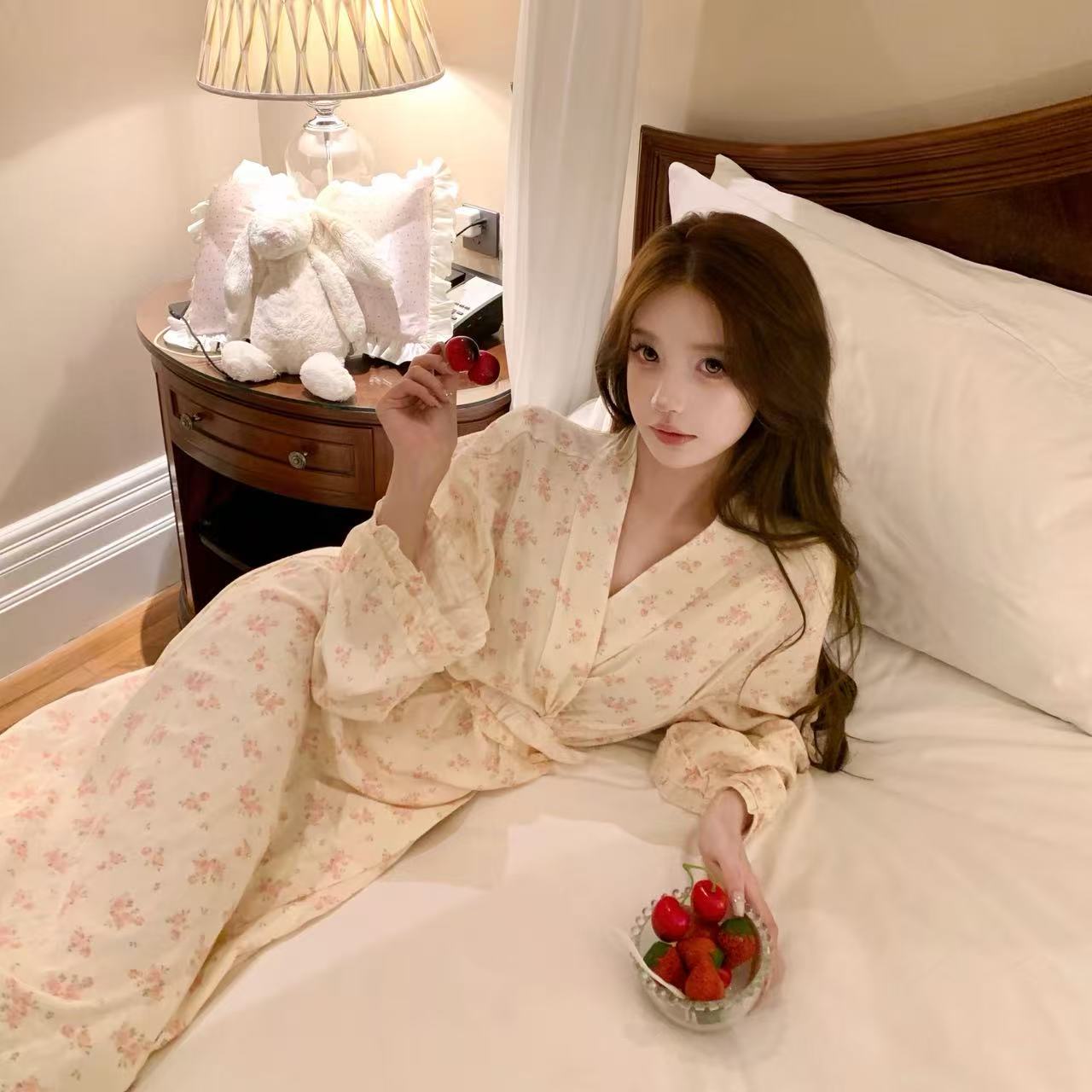 欧若拉温婉小性感棉纱长款睡袍