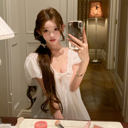 矜贵法式优雅少女感中长款睡裙