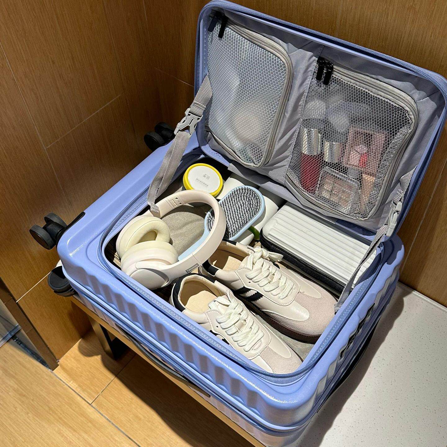 大容量侧开扩展层ABS+PC万向轮