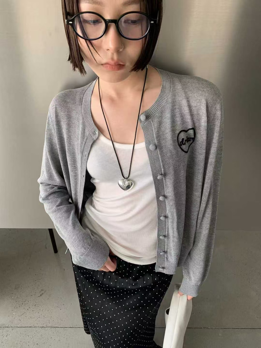 灰色圆领刺绣针织开衫女短外套2026春夏款单排扣薄款防晒外搭8082