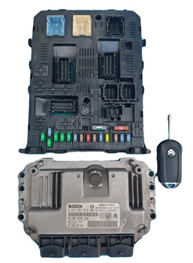 适用世嘉车身智能控制盒发动机电脑板ECU模块0261S04810 ME7.4.5