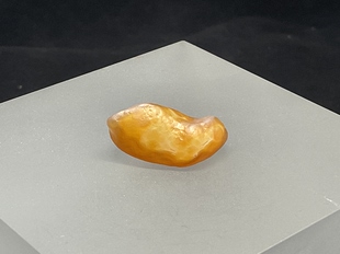 银根花眼玛瑙小吊坠阿拉善天然原石象形石尺寸25*14*12mm