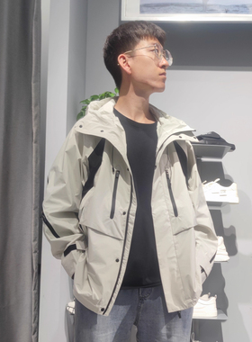 素拼男装春秋季新款夹克明星同款连帽宽松防水外衣SPAWT323088AM2