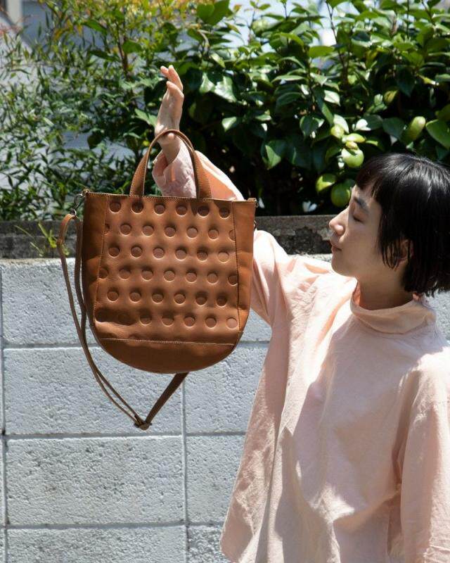 日本代购直邮Kanmi日本手工制牛皮糖果圆点单肩手提托特休闲包