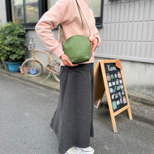 日本代购直邮Kanmi日本制手工制作牛皮单肩休闲拉链迷你面包包
