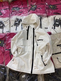 外套潮流范儿女 连帽宽松大码 超个性 风衣双拉链刺绣字母收腰中长款