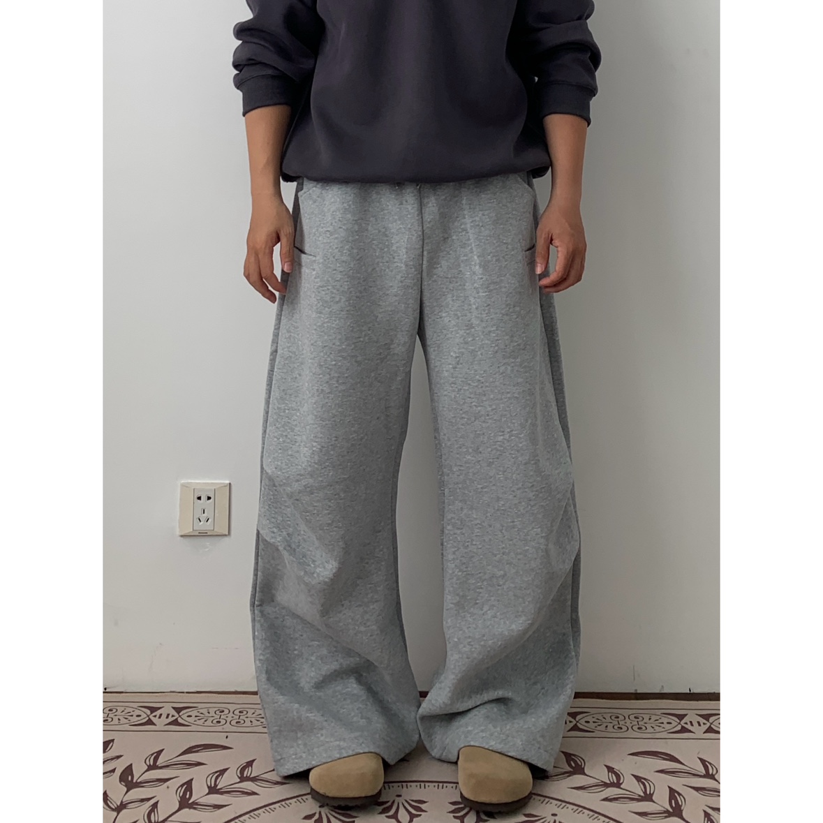 Daily1单侧打褶垂感阔腿卫裤