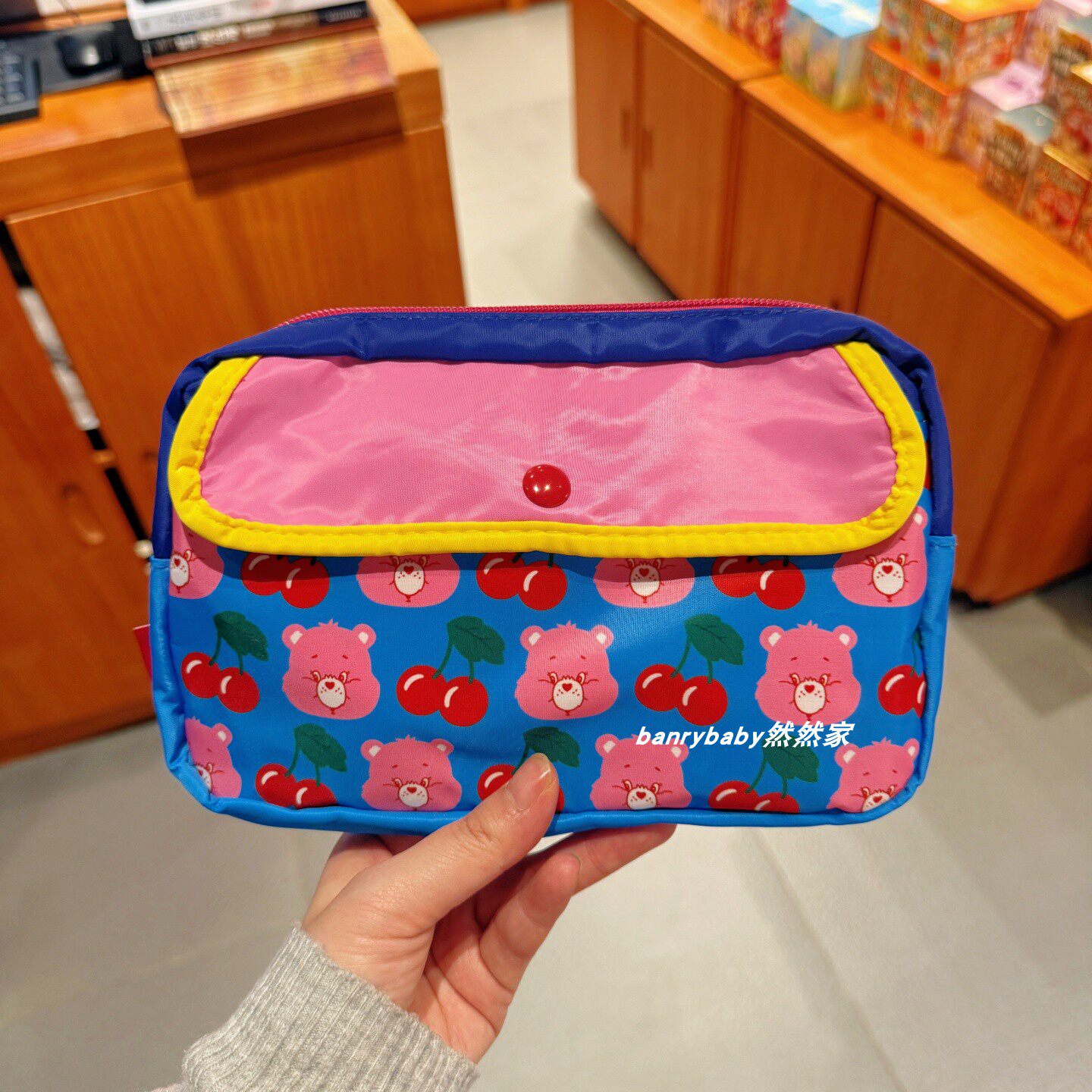 日系卡通彩虹熊樱桃印花收纳包可爱撞色拉链证件包旅行便携杂物包