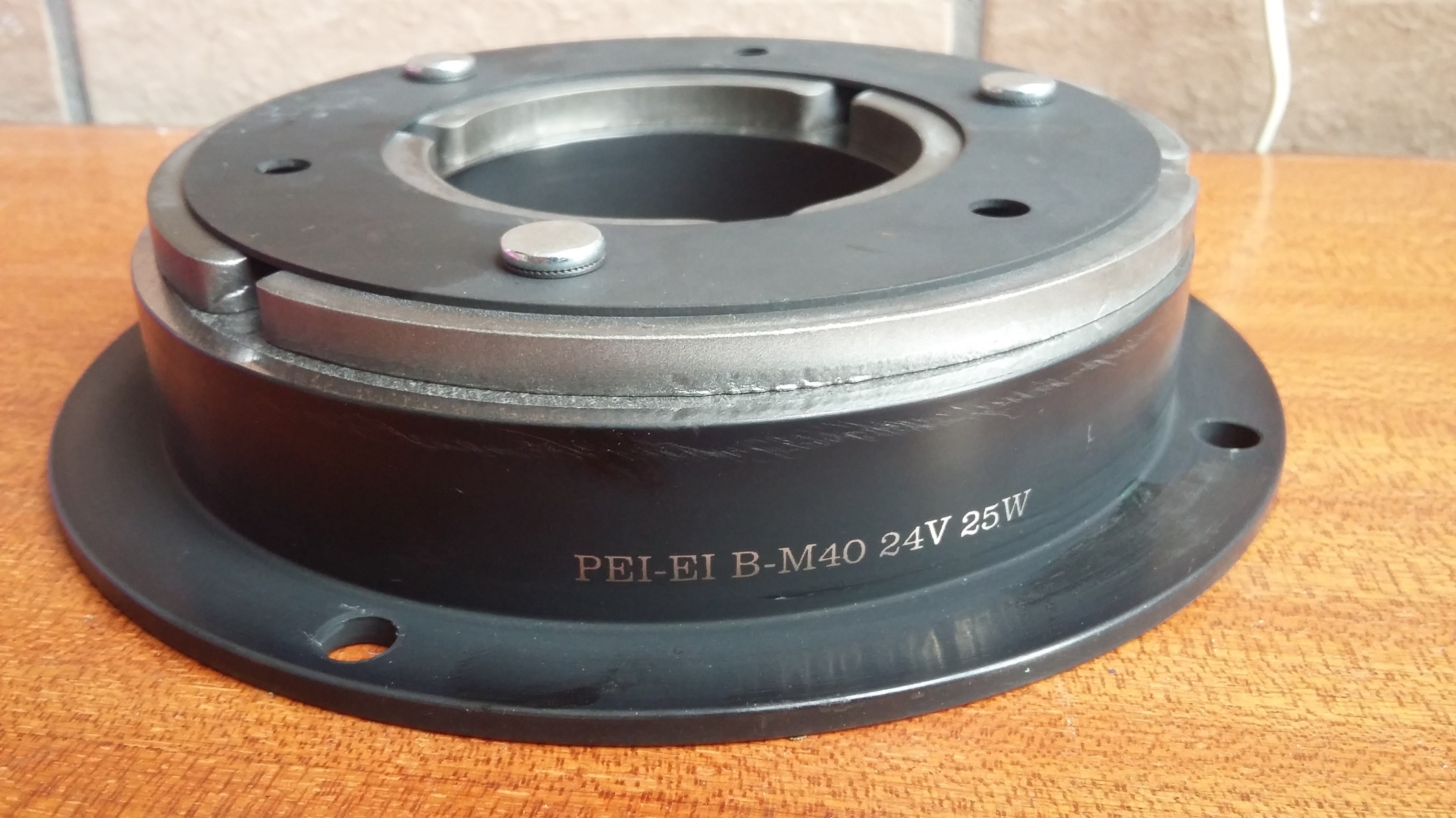 PEI-EI刹车器B-T16-F01-C-T32-F01离合器C-M10 24V 15W-B-M20议价