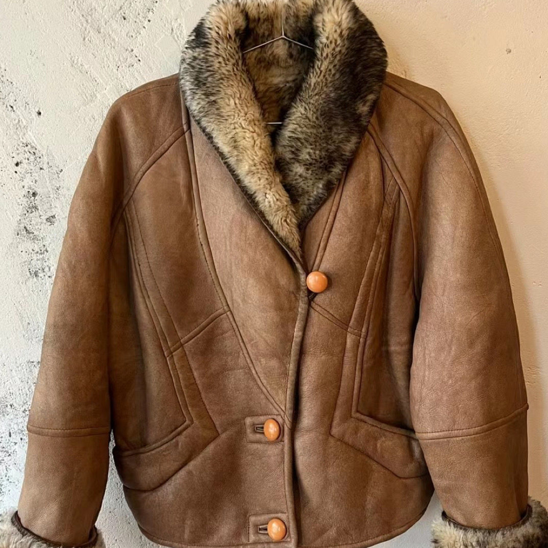 日系休闲复古风女中长款休闲复古风皮毛一体外套