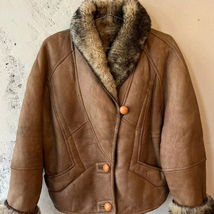 日系休闲复古风女中长款 休闲复古风皮毛一体外套