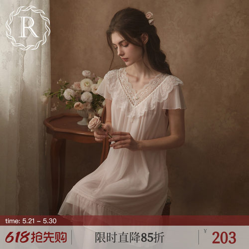 宫廷风甜美公主蕾丝短睡裙