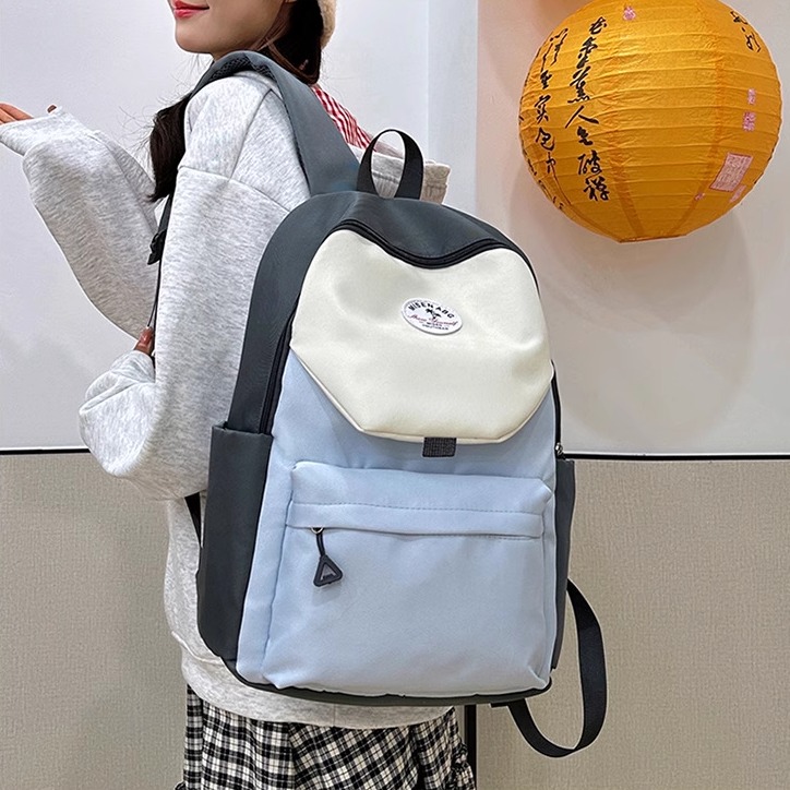 双肩包女旅游轻便高颜值大容量男生书包2025新款时尚百搭旅行背包