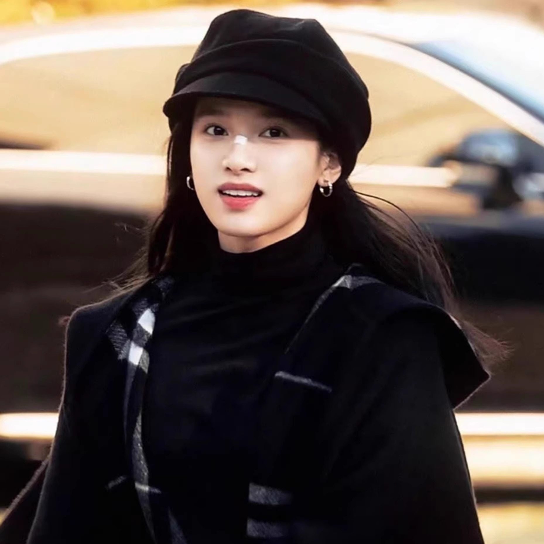 张婧仪同款贝雷帽女冬高级感显脸小黑色报童帽羊毛呢复古八角帽子