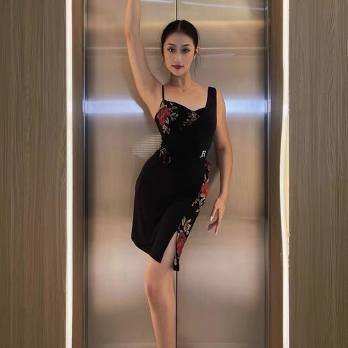 JIA.DANCE拉丁舞新款连衣裙女玫瑰印花吊带露背包臀裙练习服R99