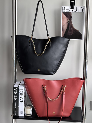 出口订单Desa简约高级灵动大托特单肩包~几十块来体验大几百品质