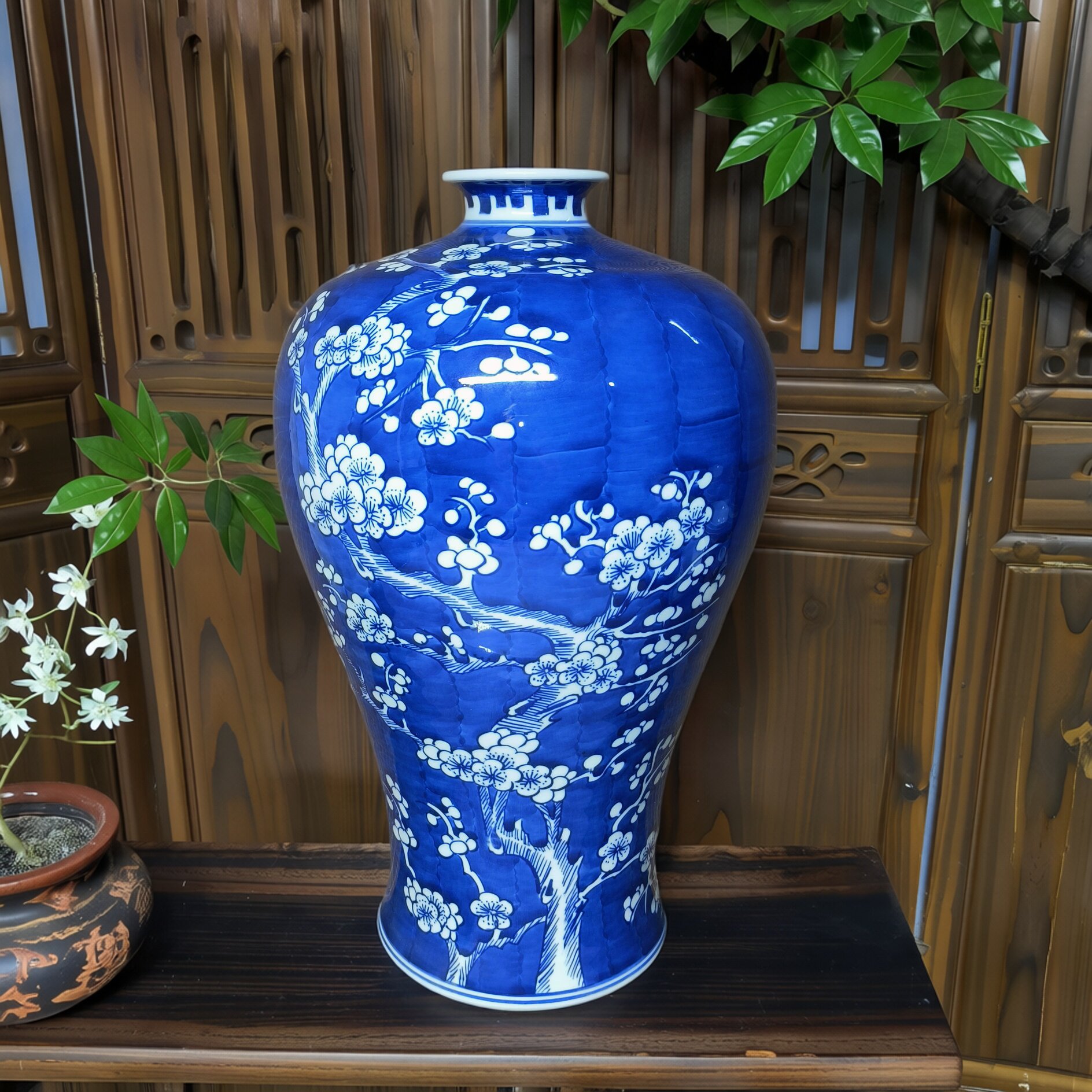 景德镇厂货瓷/建国瓷厂手绘青花留白冰梅纹梅瓶