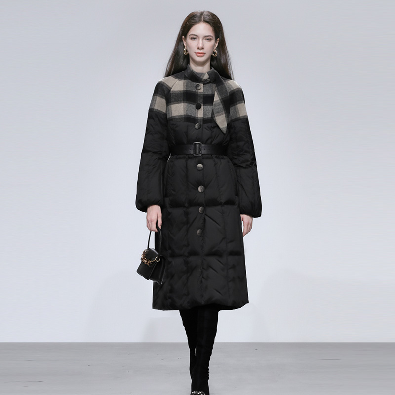 2025冬季新款气质优雅立领自带领巾连肩袖面料拼接灯笼袖羽绒服女