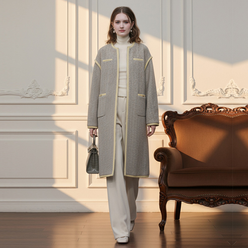 2025冬季新款富家千金风小香贴袋设计宽松长款羊毛粗花呢大衣外套