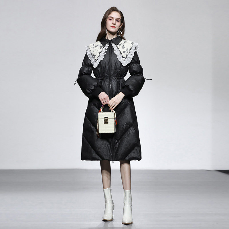 2025冬季新款时尚气质翻领撞色披肩前中拉链灯笼袖收腰羽绒服