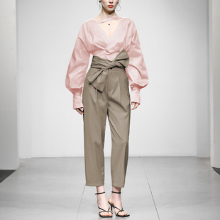 达菲时尚2026早春新款气质浅粉色衬衫上衣棕咖色九分裤裤子套装潮