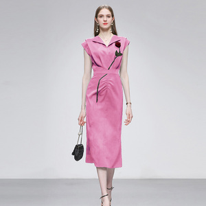 2026夏季新款气质V领正肩收腰显瘦玫红长裙百搭通勤连衣裙裙子女