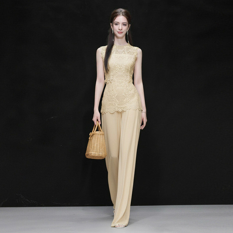 2026夏季新款气质钻条圆领泡泡袖蕾丝上衣+高腰雪纺阔腿长裤套装