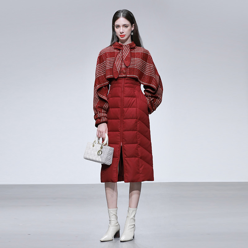 2025年冬季新款轻奢系带设计粗花呢拼接风衣式收腰直筒羽绒服外套