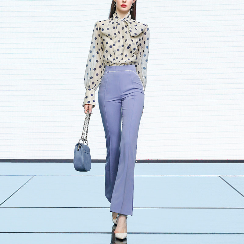 2026早春女装新款气质蝴蝶结领波点薄纱上衣高腰开叉喇叭裤套装