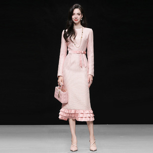 2025秋冬季气质圆领粗花呢珠片蝴蝶结收腰木耳边开衩连衣裙女