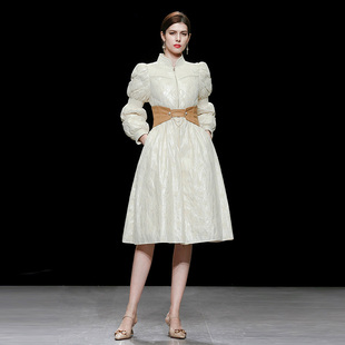 冬季2025新款女装米白色立领中长款白鸭绒羽绒服加厚收腰过膝外套