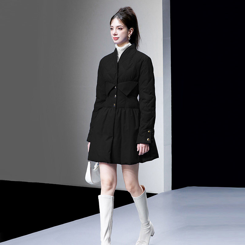 2025冬季时尚气质V领设计感收腰A摆90白鸭绒羽绒服加厚外套女,女装/女士精品,羽绒服,淘宝优惠券,粉丝福利购,淘宝优惠卷