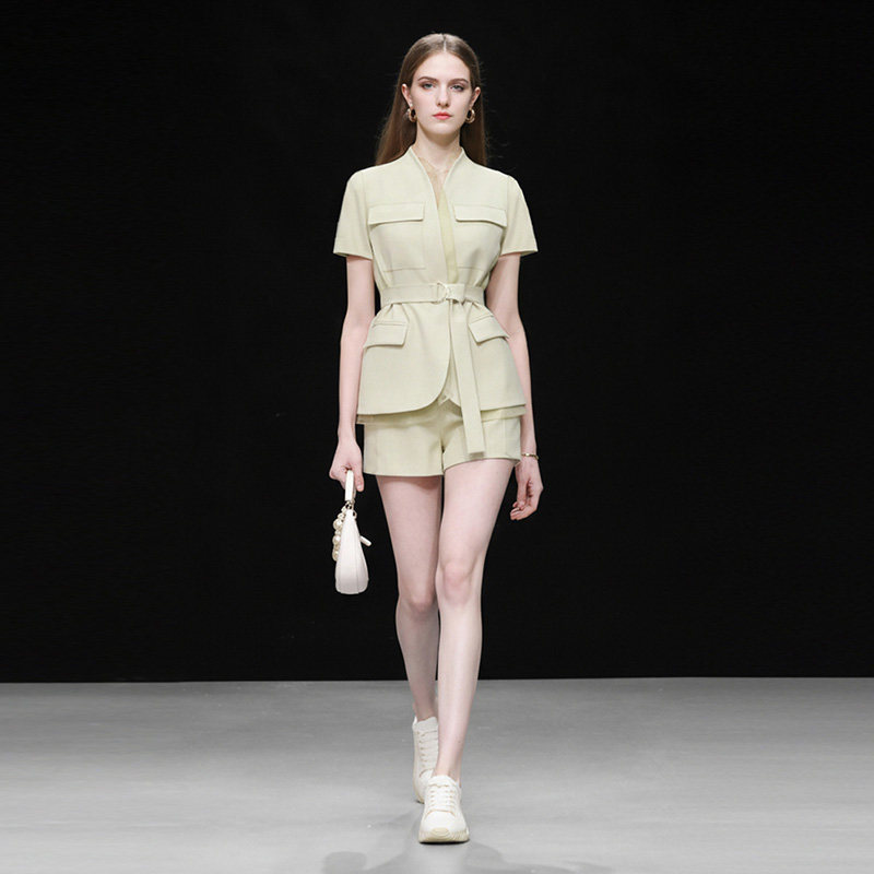 2026夏季新款时尚休闲工装风短袖外套上衣+百搭通勤短裤套装