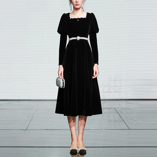 秋冬季 黑色丝绒长裙气质收腰长袖 2025新款 连衣裙女装 显瘦中长款